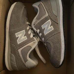 New balance 574 infants toddler gray size 8